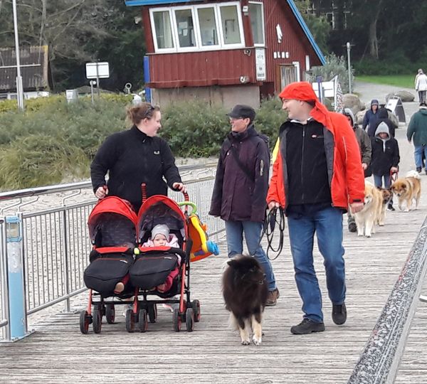 Dani mit ihren Zwillingen